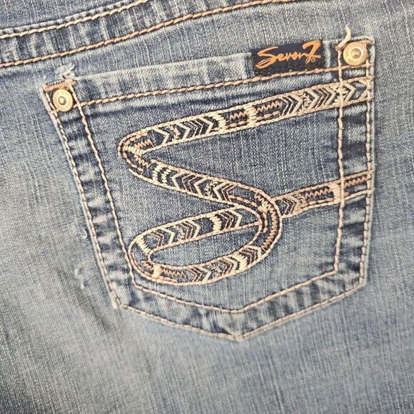 Seven7 Denim Shorts Embroidered Pocket Size 10 Jeans - Picture 1 of 5